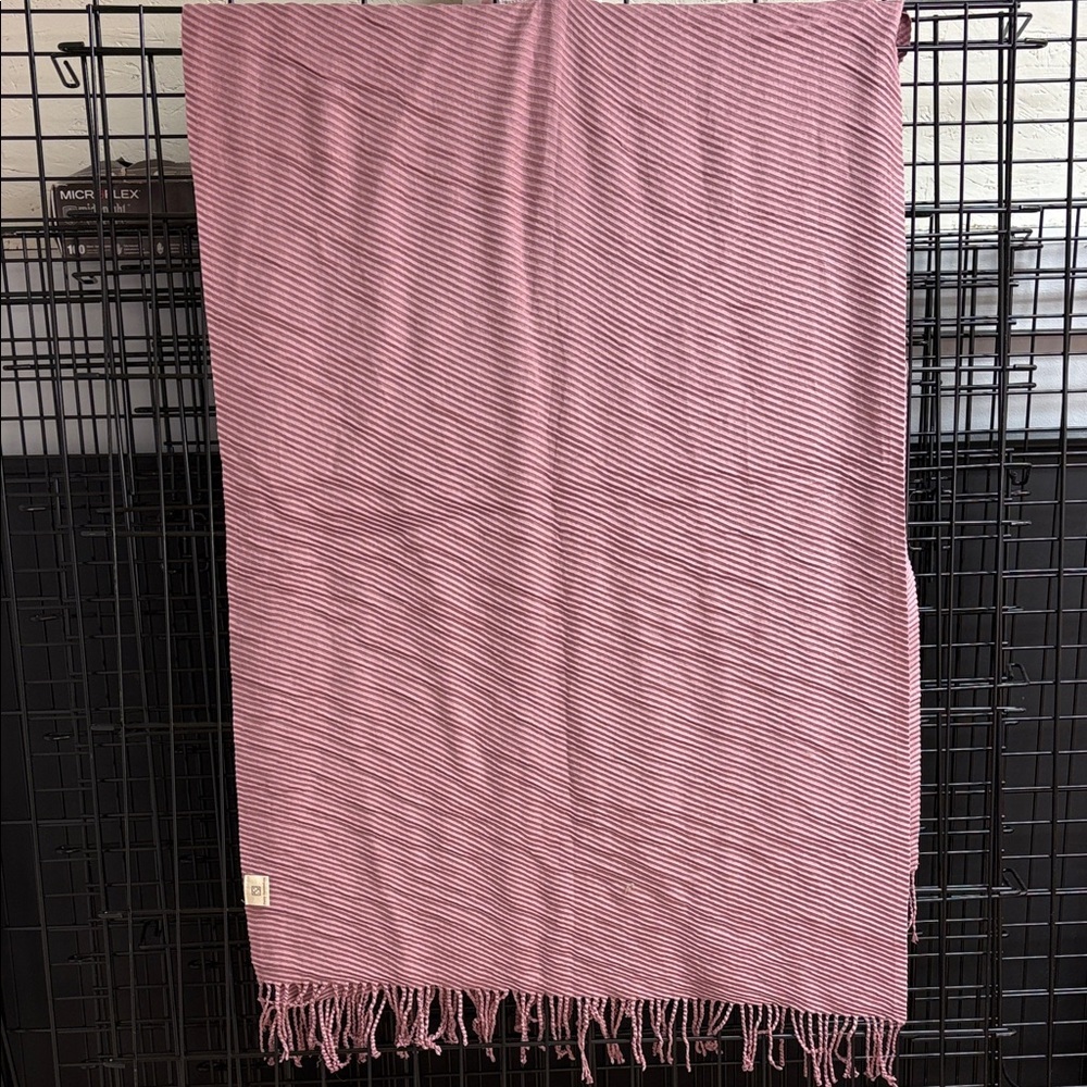 Pretty Persuasions Dusty Rose Ribbed Knit Scarf